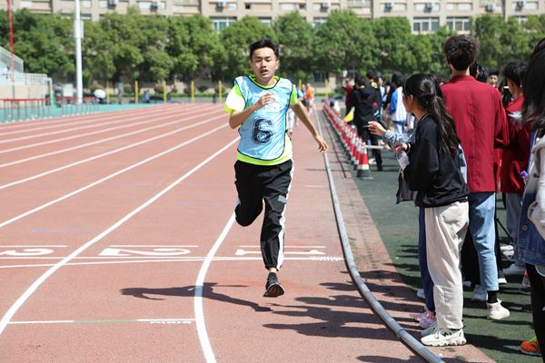 5男子800米冠军.JPG