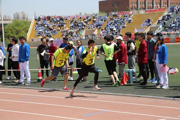 3男子100米接力冠军.JPG